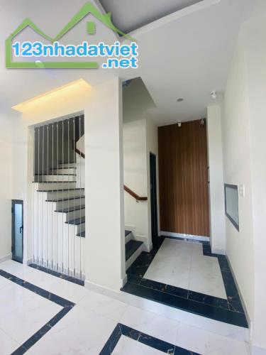 Bán nhà 56m2, 4 tầng, 3PN, 4WC, Hương lộ 2, Bình Trị Đông, 5.4 tỷ - 3