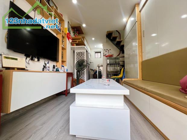 Bán Nhà Lê Quang Đạo 32m², 5 Tầng, Giá Chỉ 6.4 Tỷ - 2