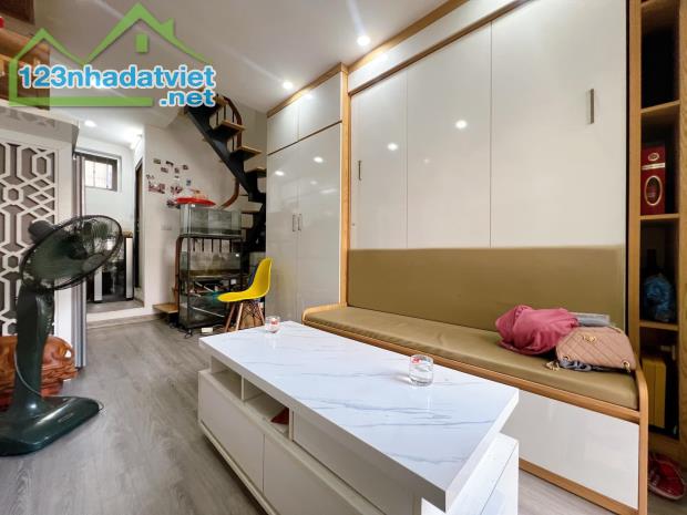 Bán Nhà Lê Quang Đạo 32m², 5 Tầng, Giá Chỉ 6.4 Tỷ