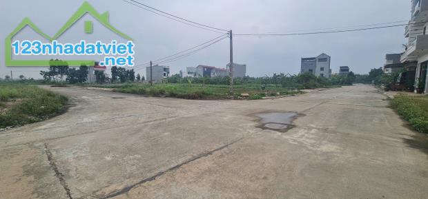 Bán ô E47 đấu giá Gò Xoan- Thanh Vân – Tam Dương 108m2, giá: 2,29 tỷ. - 2