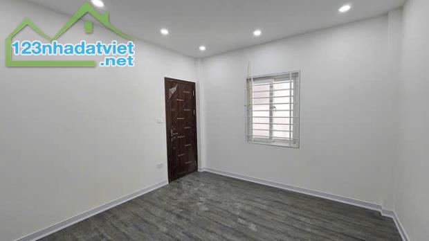 Bán nhà riêng tại Hoàng Hoa Thám, 11.5 tỷ, 53m2, 5 tầng, 7PN, MT 6m, CCMN - 1