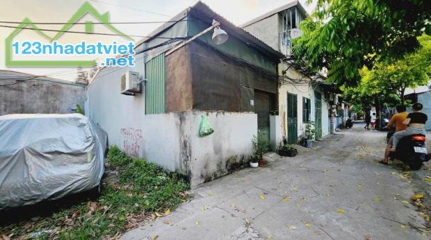 BÁN ĐẤT NAM TỪ LIÊM - PHÂN LÔ - Ô TÔ TRÁNH - 57M² - GIÁ CHỈ 4.7 TỶ! - 1