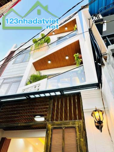 CHÍNH CHỦ BÁN GẤP NHÀ Trần bình Trọng Phường 5 Bình Thạnh . Giá 3 tỷ 690