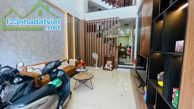 NHÀ HIỆP BÌNH CHÁNH -  ĐƯỜNG TRƯỚC NHÀ 7M, 4*13.63M - NHỈNH 9 TỶ THƯƠNG LƯỢNG. - 4