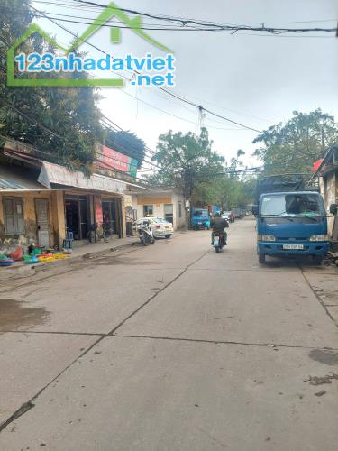 210m kho hàng phường Vĩnh Tuy cần cho thuê, container vào, bảo vệ 24/7, 27tr/th