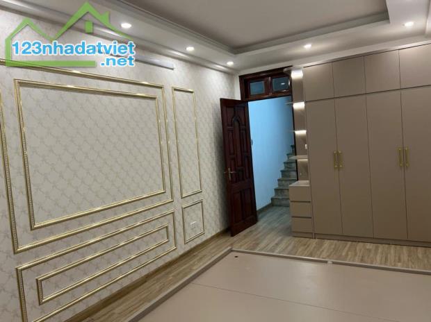 Bán nhà Nguyễn Khang, Cầu Giấy, dân xây mới, chắc chắn, ngõ gần ô tô 4 tầng 32m2 giá 6.9 t - 3