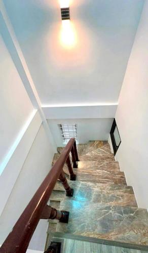 Bán nhà Nguyễn Khang, Cầu Giấy, dân xây mới, chắc chắn, ngõ gần ô tô 4 tầng 32m2 giá 6.9 t - 1