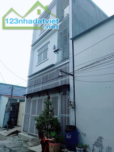 ĐẤT ĐẸP -  SHR - VUÔNG VỨC - 60 M2 (4.3*14) - SÁT 3T - 1