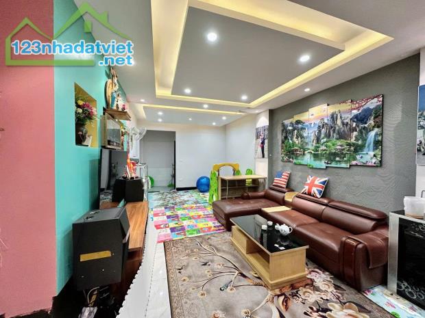 BÁN NHÀ LÔ GÓC, PHỐ XA LA, HÀ ĐÔNG - 1