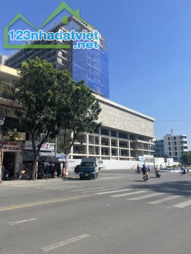 Cho thuê tầng 2, tầng 3 tòa nhà mặt phố Thống Nhất, TP Hải Dương, 300m2 1 sàn, vị trí đẹp