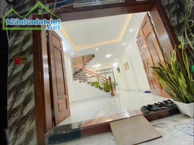 HIẾM NHÀ BÁN ĐẠI LA, GẦN PHỐ, Ở LUÔN, NGÕ THOÁNG, 40M2 GIÁ CHỈ 7,5 TỶ