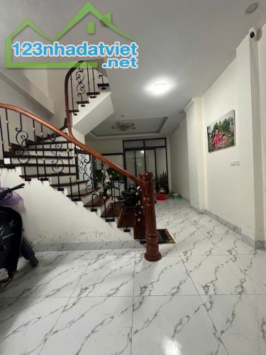 HIẾM NHÀ BÁN ĐẠI LA, GẦN PHỐ, Ở LUÔN, NGÕ THOÁNG, 40M2 GIÁ CHỈ 7,5 TỶ - 2