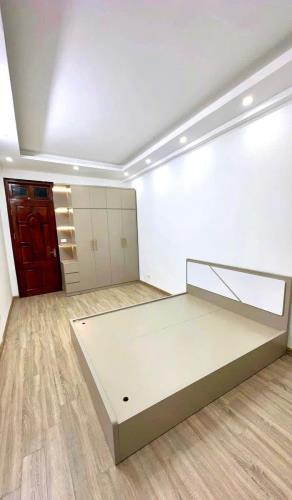 Bán Nhà Nguyễn Khang 30m², 4 Tầng, Giá Chỉ 6.8 Tỷ - 1