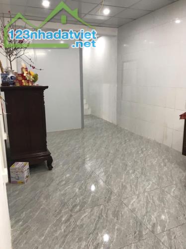 Nhỉnh 1.9 tỷ, 70m2, 02 ngủ, tập thể gần ĐH Y tế công cộng, Thụy Phương, Bắc Từ Liêm,Ký gửi