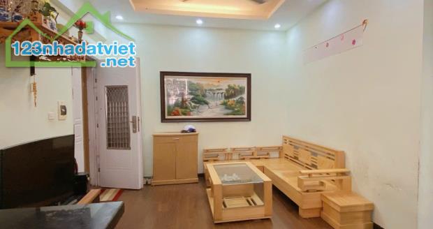 Bán Nhanh,ăn hộ tòa CT10 Đại Thanh 77m2, 3PN, 2VS, full NT, Sổ đỏ giá 3,05 tỷ. Ảnh Thật
