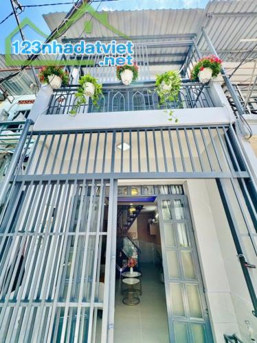 ĐƯỜNG NGUYỄN VĂN KHỐI, 1 TRỆT 1 LẦU, 2PN, HƯỚNG ĐÔNG NAM GIÁ CHỈ 3.38 TỶ