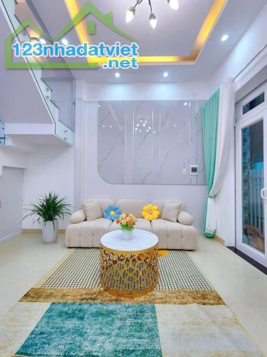 CHỈ 3TỶ750 -  ĐƯỜNG HUỲNH TẤN PHÁT QUẬN 7-  2 TẦNG -  50.7m2 - FULL NỘI THẤT