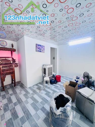 Bình Tân, gần MT, Why Tên Lưa, Nhà phố 3tầng,110m2,giá rẻ - 2