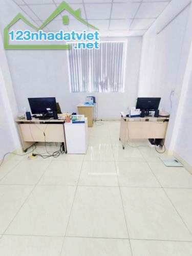 Rẻ hơn thị trường 20%, Bán nhà MẶT TIỀN HOÀNG VĂN THỤ TÂN BÌNH, 96M2, sổ nở hậu tài lộc - 4