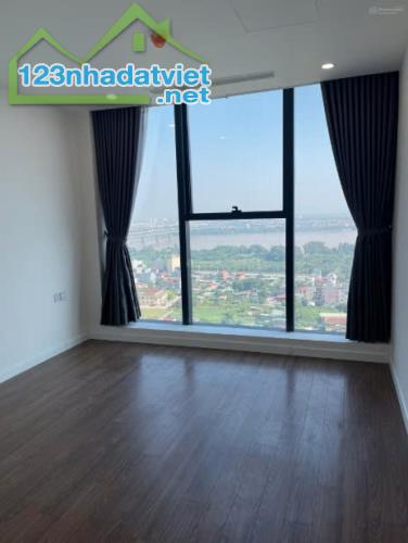 Bán căn hộ S2-08 Diện tích 81m2 Tầng cao view Sông Hồng. 0975 640 007 - 2