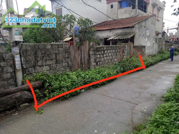 Gia đình cần bán đất diện tích 8m x 18m, giá 5,7 tỷ (có thể bớt 100 triệu cho khách thiện