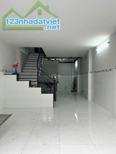 Nhà 2 tầng mới hẻm xe tải đường Hưng Phú P10Q8. Giá 5,4 tỷ TL