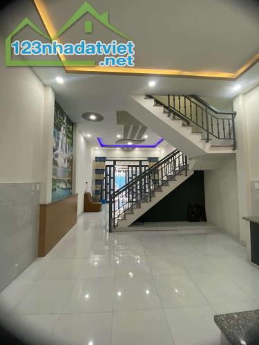 NGUYỄN ẢNH THỦ QUẬN 12-NHÀ 72M2, NGANG 5M, 3 TẦNG HẺM 5M GẦN MẶT TIỀN CHỈ 5 TỶ 200 - 1