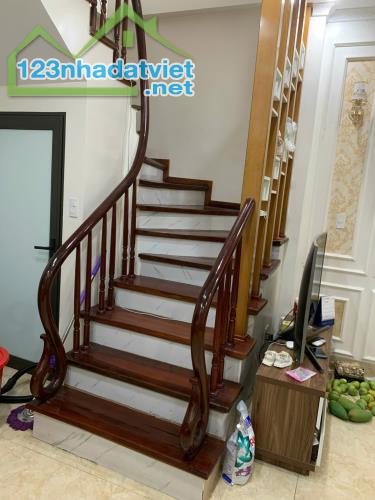 Bán  nhà Vân Trì: 31m2*5 tầng* ô tô cách 20m* full nội thất. giá đầu tư. - 4