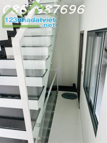 Bán Nhà 3 Tầng Đẹp Tại Số 211 Tổ 22 Hà Ra Hẻm Phan Văn Vũ, TP Nha Trang - Giá Chỉ 3.9 Tỷ - 3