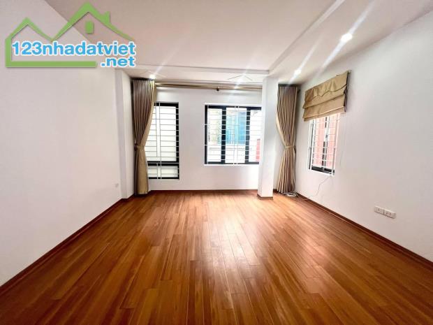 BÁN NHÀ NGÕ 157 PHÁO ĐÀI LÁNG - 41M², 5 TẦNG, NGÕ BA GÁC - GIÁ CHỈ 8.1 TỶ - 4