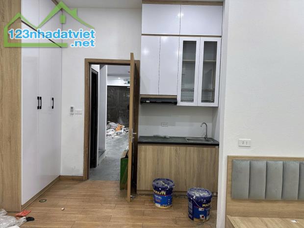 Bán Căn Nhà Dòng Hoàng Ngân Cầu Giấy DT 73m 6 Tầng Thang Máy 16p doanh thu1 tỷ/nămGiá 1 - 2