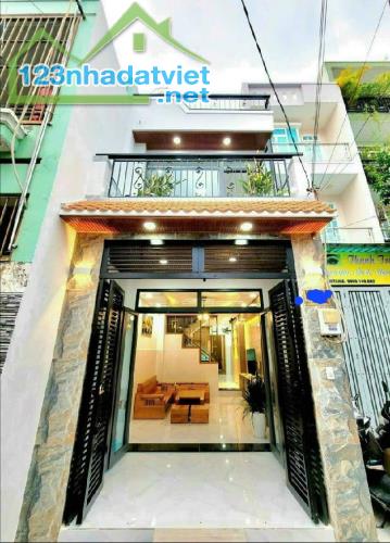 Nhà đường số 11, Nguyễn Văn khối.DT 50 m2, 3,5 m x 14,5 m, HXH 4m xe hơi tới cứa, 2 lầu, - 3