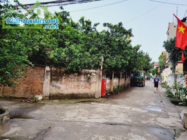 Bán nhà Sáp Mai  Võng La Đông Anh Ngõ thông thoáng,Diện tích 120 m2 Giá 2,4 tỷ - 3