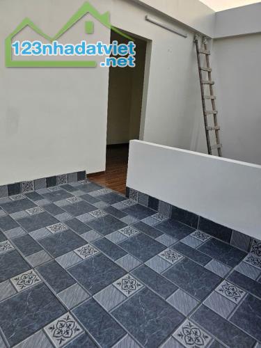 NHÀ 35M2*5T ĐẠI LA, NGÕ XE BA GÁC, GẦN MẶT PHỐ - 3