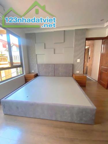 BÁN NHÀ MẶT PHỐ KINH DOANH, Ô TÔ VÀO NHÀ, 7 TẦNG THANG MÁY, 40M2 GIÁ 12 TỶ - 3