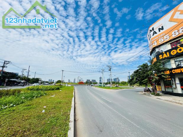 Chỉ 45 Tỷ-Bán Nhà Mặt Tiền Lương Định Của,Q2 DT:(7mx14m) 1 Trệt 2 Lầu-Ngay Góc Vòng Xoay - 3