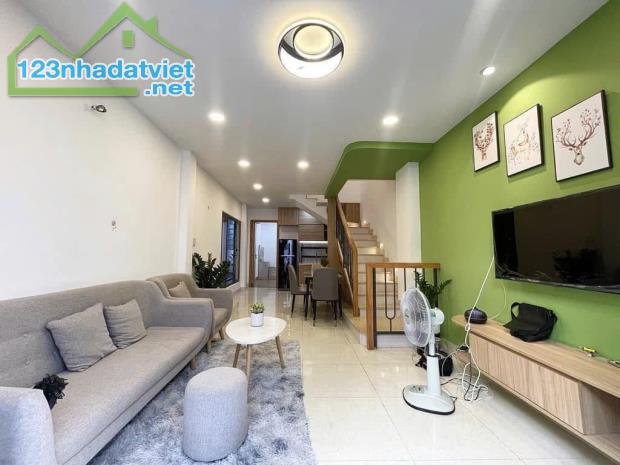 Hẻm Ô TÔ VIP Trần Xuân Soạn Q7 - Nhà đẹp mới keng - 46m2 - 4.x TỶ TL