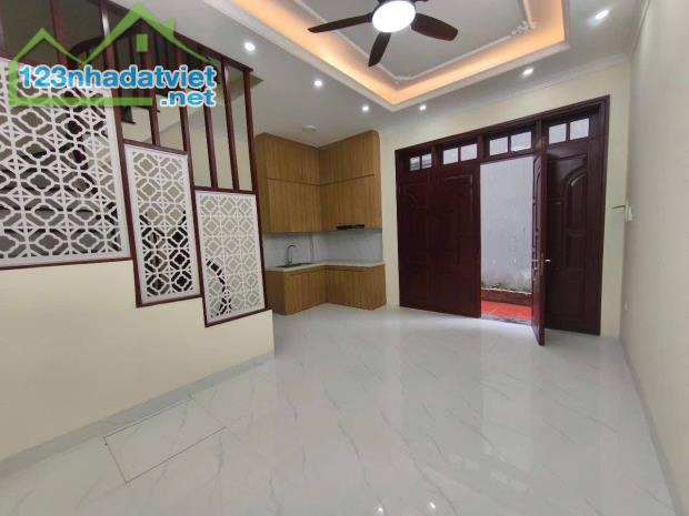 🏡 SIÊU HIẾM BÁT KHỐI CỰ KHỐI – 30M² – 5 TẦNG, CÁCH 1 NHÀ RA OTO TRÁNH – 4,8 TỶ! - 2