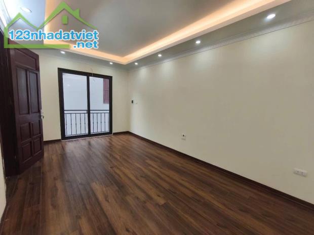 🏡 SIÊU HIẾM BÁT KHỐI CỰ KHỐI – 30M² – 5 TẦNG, CÁCH 1 NHÀ RA OTO TRÁNH – 4,8 TỶ! - 3