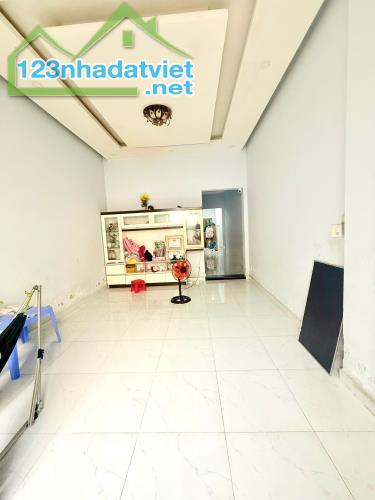 Bán nhà Hương Lộ 2 , Phường Bình Trị Đông A, Quận BÌNH TÂN - 3