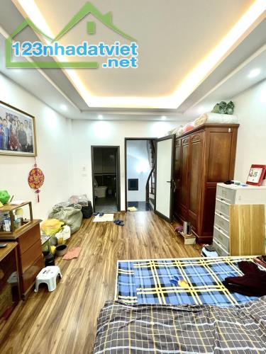 NHÀ MỚI ĐẠI LA - 40M2 x 5T - MT 3.3M - 6.2 TỶ - 2 THOÁNG TRƯỚC SAU - NGÕ Ô TÔ DỪNG ĐỖ - 2