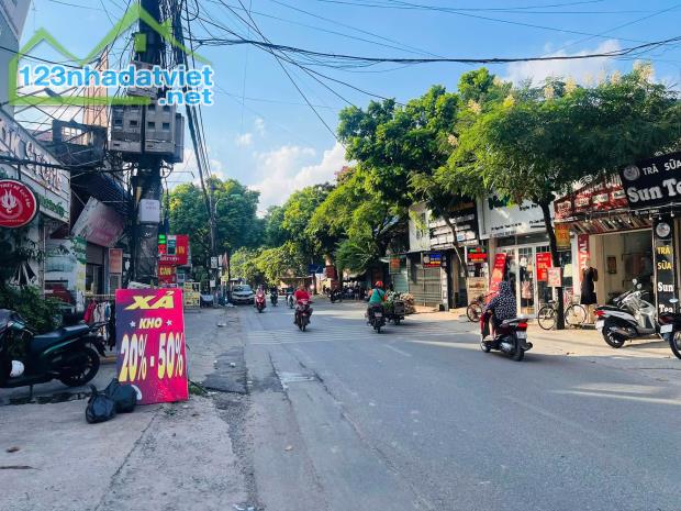 Bán nhà mặt phố Ngũ Hiệp - Thanh Trì, Siêu kinh doanh, 410m2 7 tầng thang máy