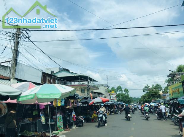 KẸT TIỀN BÁN GẤP LÔ ĐẤT 20X50=1000M2 THỔ CƯ ODT SÁT CHỢ TRƯỜNG HỌC DÂN ĐÔNG GIÁ 490 TR - 2