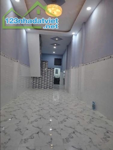 Ngay Vòng Xoay Lê Đại Hành, hẻm 6m thông, 35m2, Nhỉnh 4 Tỷ - 1