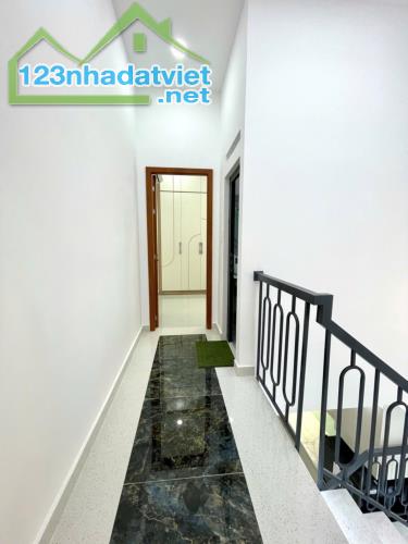 NHÀ THIẾT KẾ HIỆN ĐẠI - SIÊU ĐẸP - 32M2 - 2 TẦNG - PHẠM VĂN CHIÊU, GÒ VẤP, TP.HCM - 3