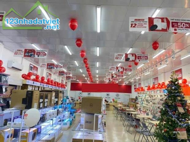 Bán nhà mặt tiền đường 40M Tô Ký Q12 ngang 5.3m 4 lầu 170m2 KD đa ngành sầm uất 23 tỷ. - 2