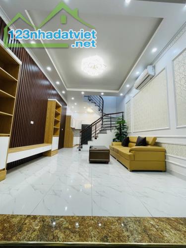 Bí mật căn nhà 4 tầng Kim Ngưu: Không chỉ là nơi để ở…