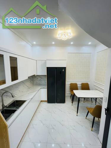 Bí mật căn nhà 4 tầng Kim Ngưu: Không chỉ là nơi để ở… - 1