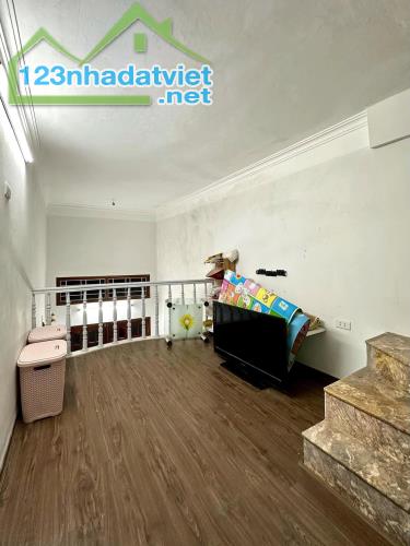 Cho thuê nhà ngõ Phố Khâm Thiên 4 tầng, 20m2, 2 ngủ, 8.5tr ở gia đình - 1