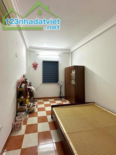 Cho thuê nhà ngõ Phố Khâm Thiên 4 tầng, 20m2, 2 ngủ, 8.5tr ở gia đình - 3